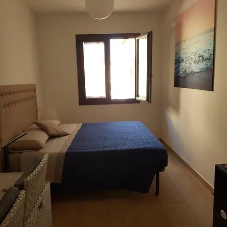 Casa Vacanza Isola Dei Fenici شقة *