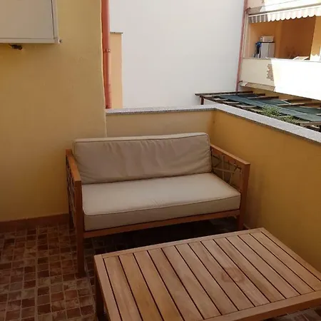 Casa Vacanza Isola Dei Fenici Apartment