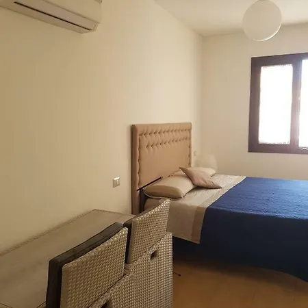Casa Vacanza Isola Dei Fenici SantʼAntìoco